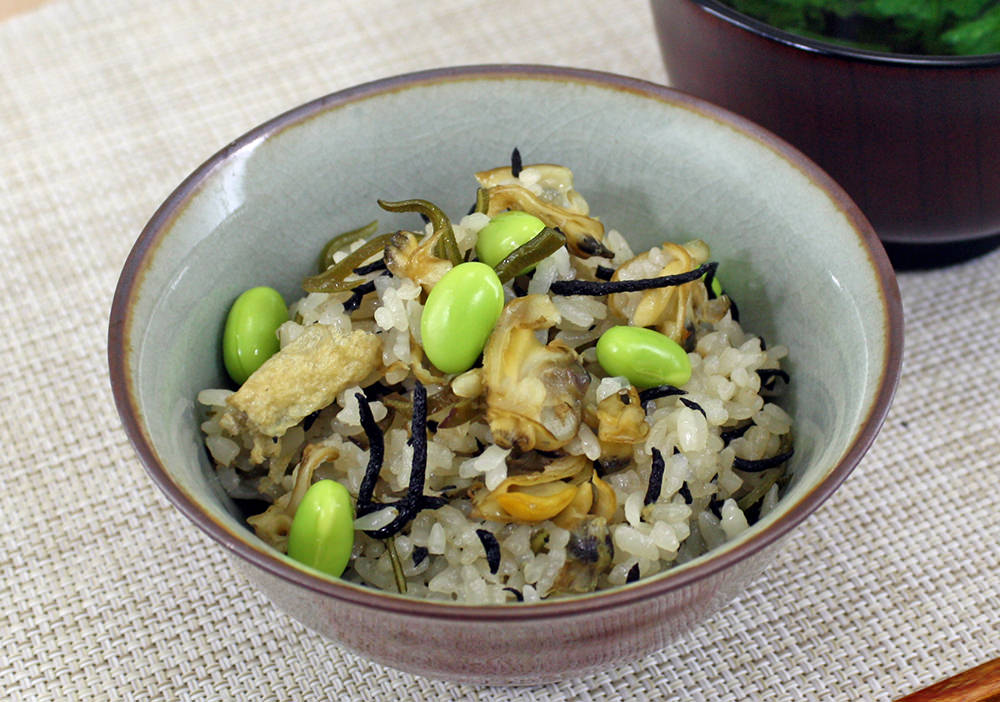 あさりとだし昆布の炊き込みご飯 旭食品株式会社